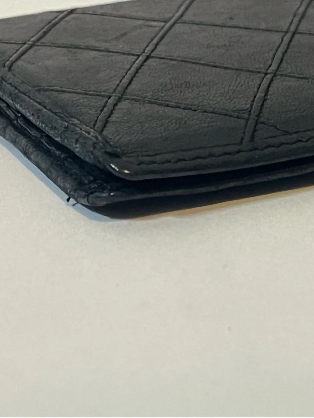 Vintage Chanel Diamond Quilted Lambskin Bifold Wallet 🇫🇷